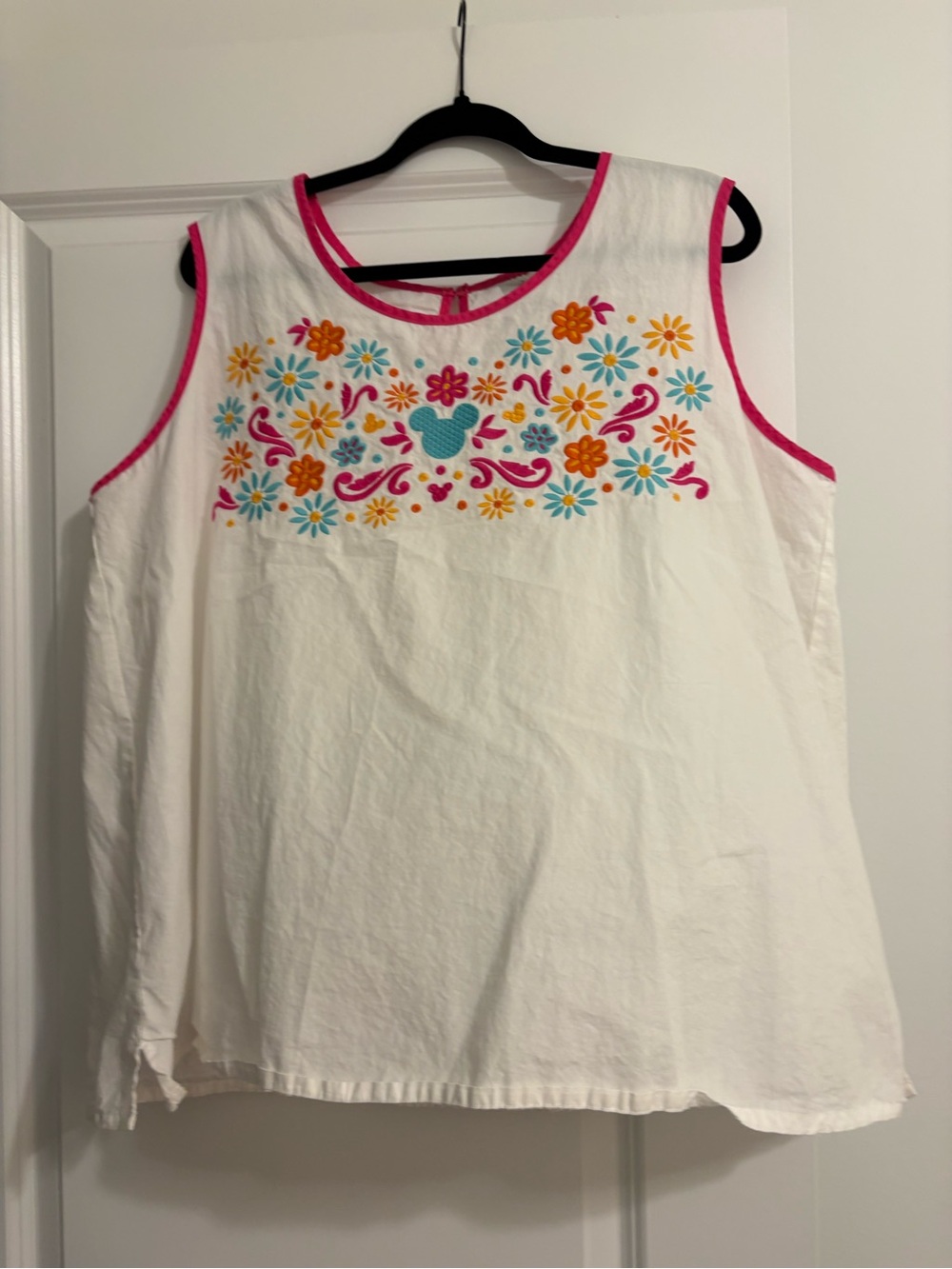 Womens White Embroidered Floral Sleeveless Top - Pink Trim